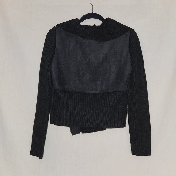 Kendall & Kylie Chic Black Jacket with Zipper. Faux Suede Body, Knit Arms - Picture 2 of 11